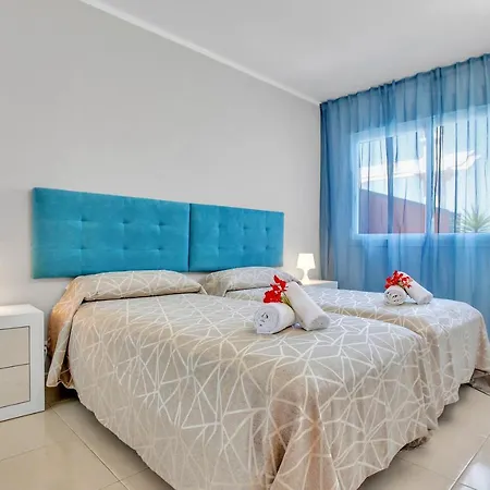 Apartment Wonderful View, Huge Terrace Solarium, Private Parking