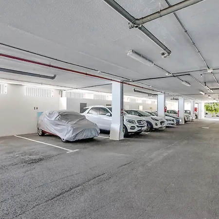 Apartment Wonderful View, Huge Terrace Solarium, Private Parking *