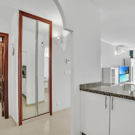 Wonderful View, Huge Terrace Solarium, Private Parking Apartamento Costa Adeje (Tenerife)