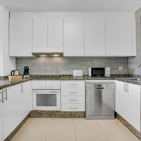 Apartamento Wonderful View, Huge Terrace Solarium, Private Parking